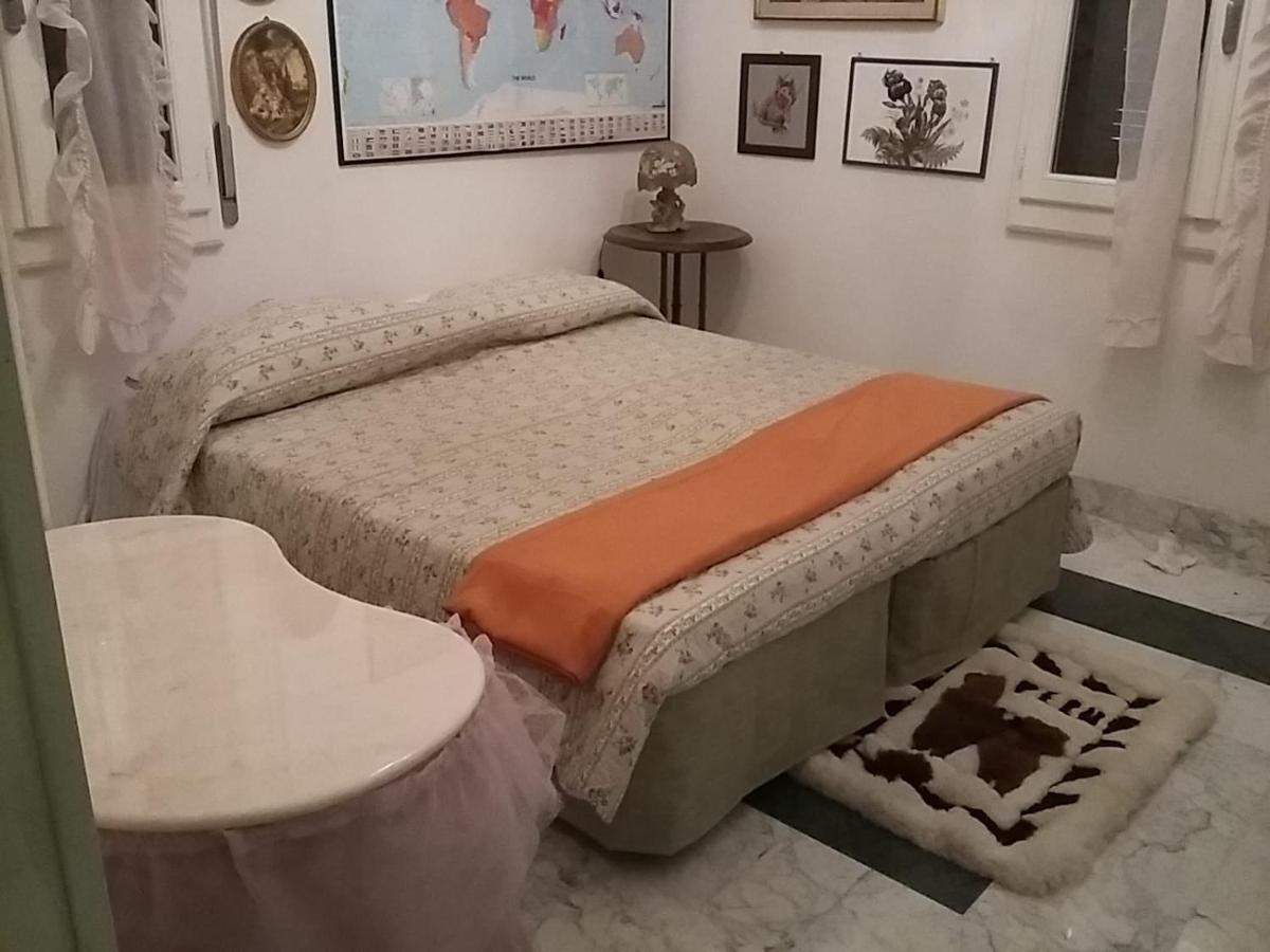 Antico '900 Bed & Breakfast โบโลญญา ภายนอก รูปภาพ